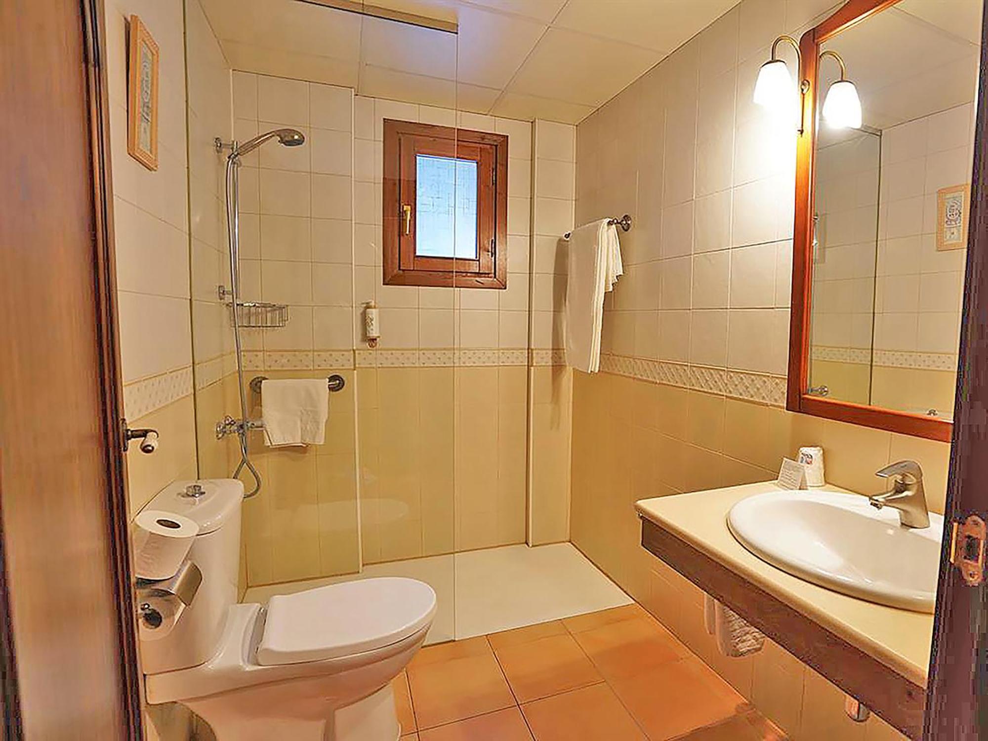 Double or Twin Room,1756517584:JPEG